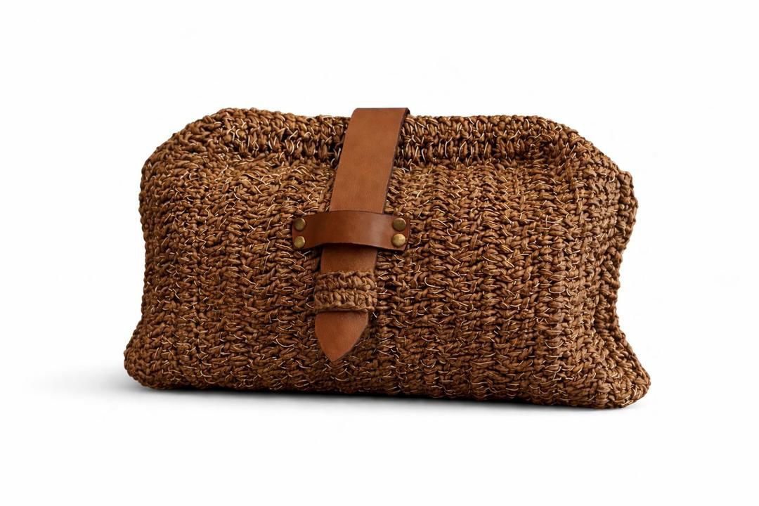 Handmade Raffia Clutch – Brown