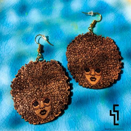CURLY GIRL PATTERN EARRING 