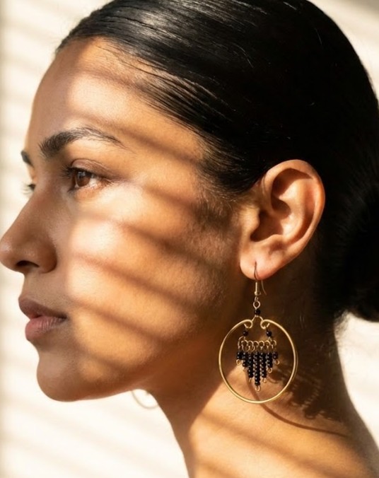 Jorova Dangle Earring With Black Beads