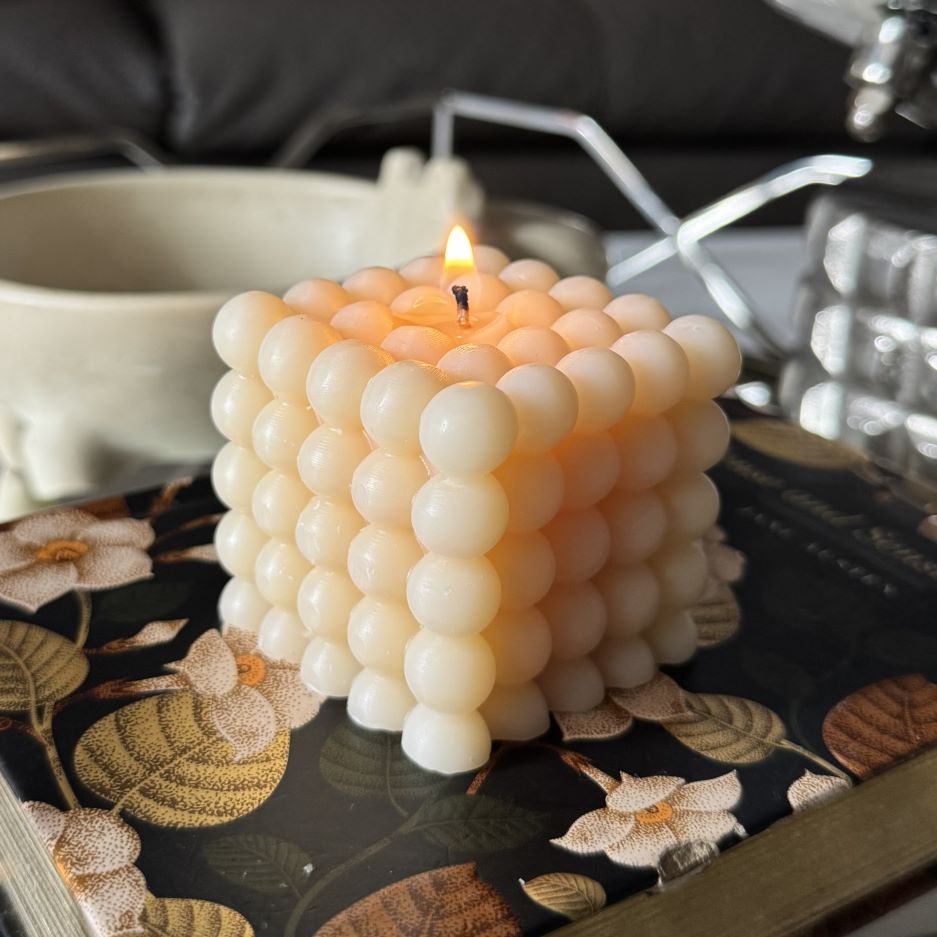 Jade Sculptural Candle – Comfy Cozy