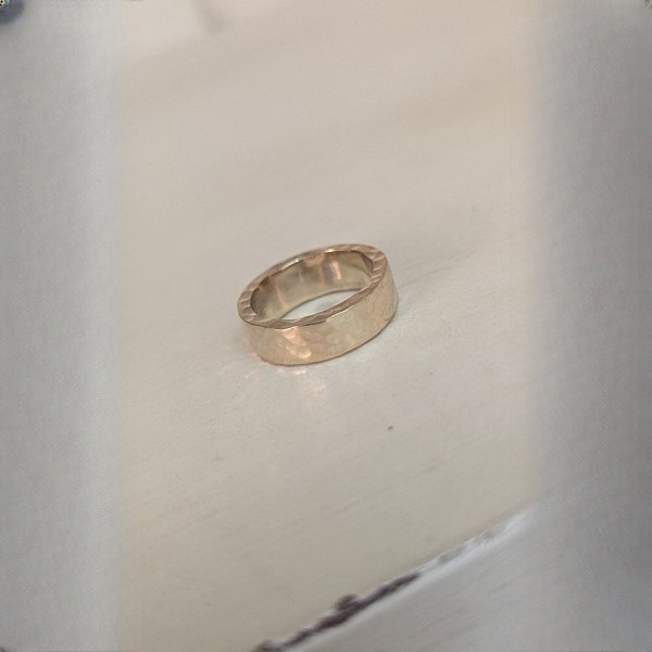 Thick Hammered Band
