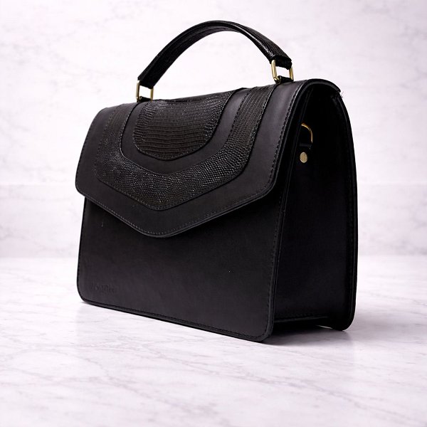 Ami Black Leather Handbag