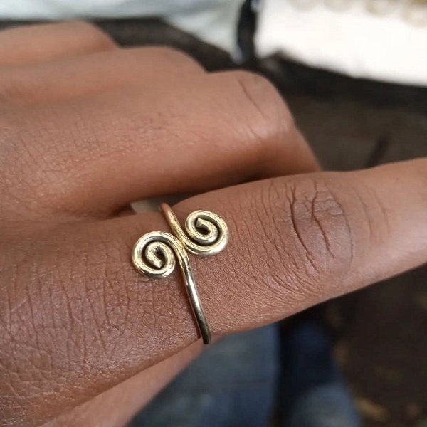 Double Surutia Brass Ring