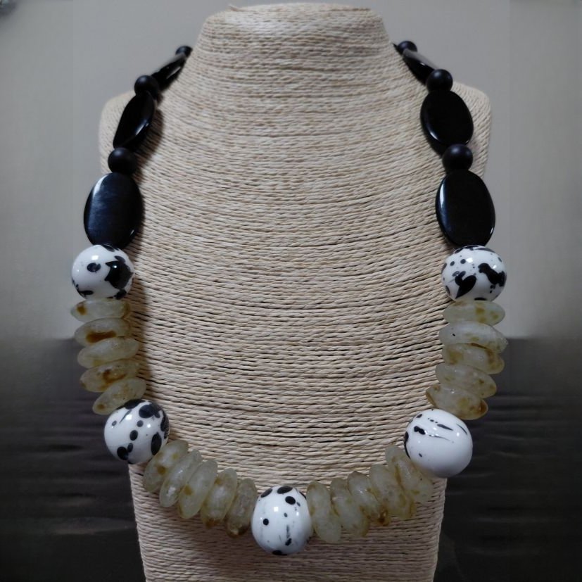 Kiln and Glass Necklace from Afrikart