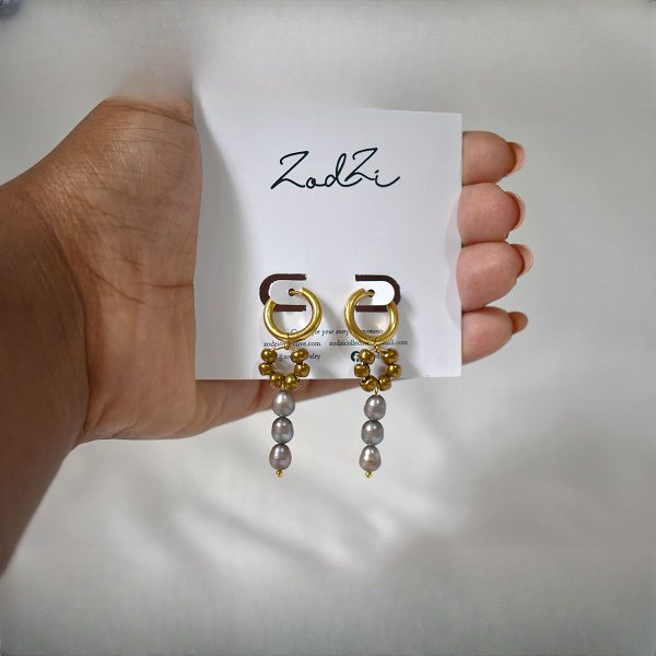 Leya Classic Geometric Hoop Earrings – Premium Statement Jewelry