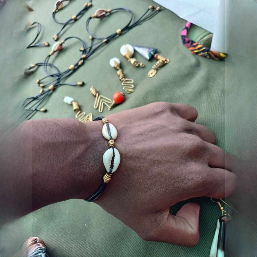 Leather Cowrie Shell Bracelet (Double Shell)