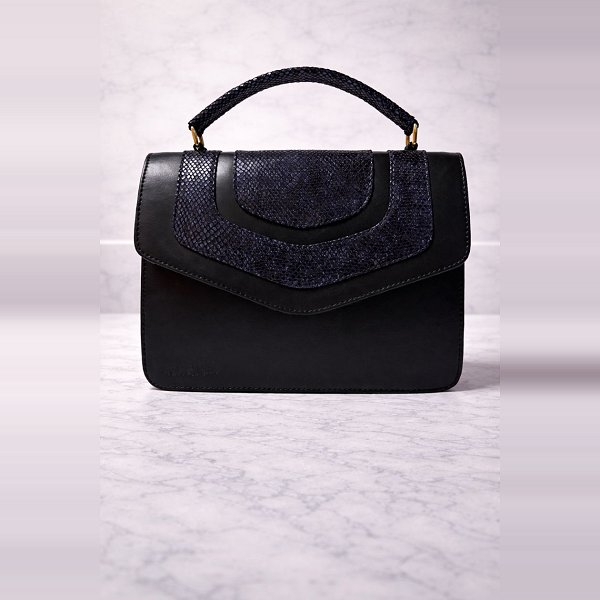  Ami Leather Metallic Blue Black