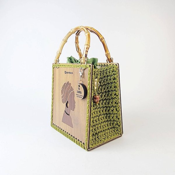 Daafua Medium Crochet Handbag 